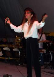 Dianechantehoearougemont.jpg